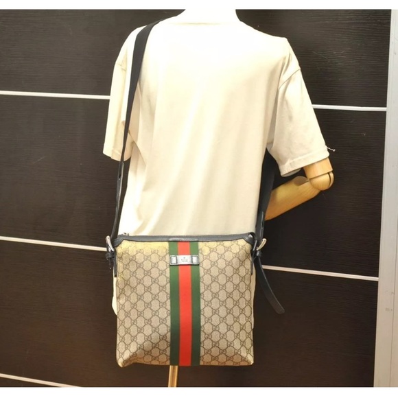 Authenticated Gucci Web Sherry Supreme Messenger Crossbody Bag  (**Has flaws**) - Picture 13 of 13